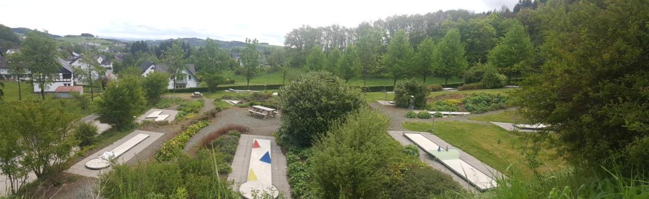 Hotel Hesborner Kuckuck ฮัลเลนแบร์ก ภายนอก รูปภาพ